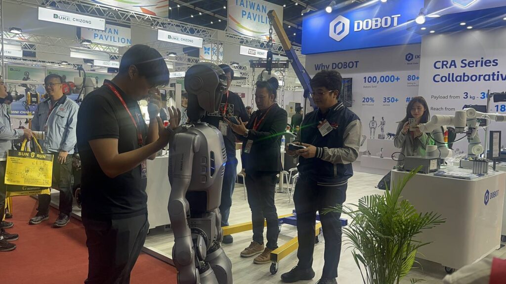 Leadico visited METALEX 2025 and experienced the DOBOT Atom Humanoid Robot firsthand. Discover the future of automation, advanced motion control, AI robotics, and industrial applications of humanoid robots.