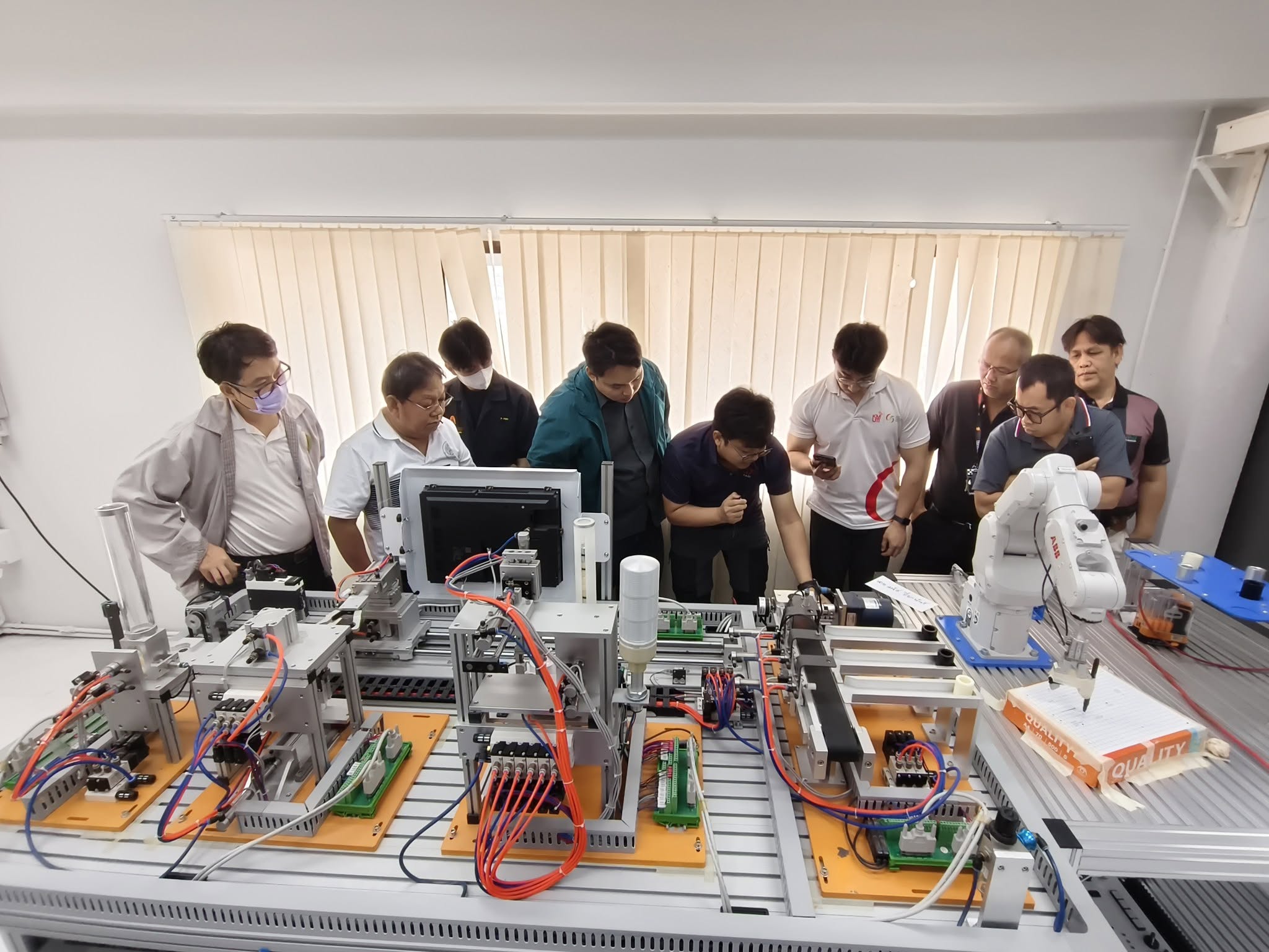 PLC HMI robot technical training